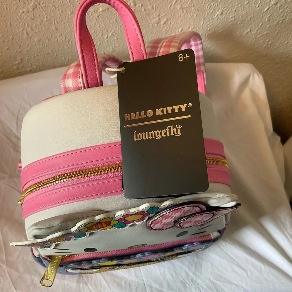 Loungefly - Sanrio Spring Florals Hello Kitty Mini-Backpack RARE - Picture 5 of 6